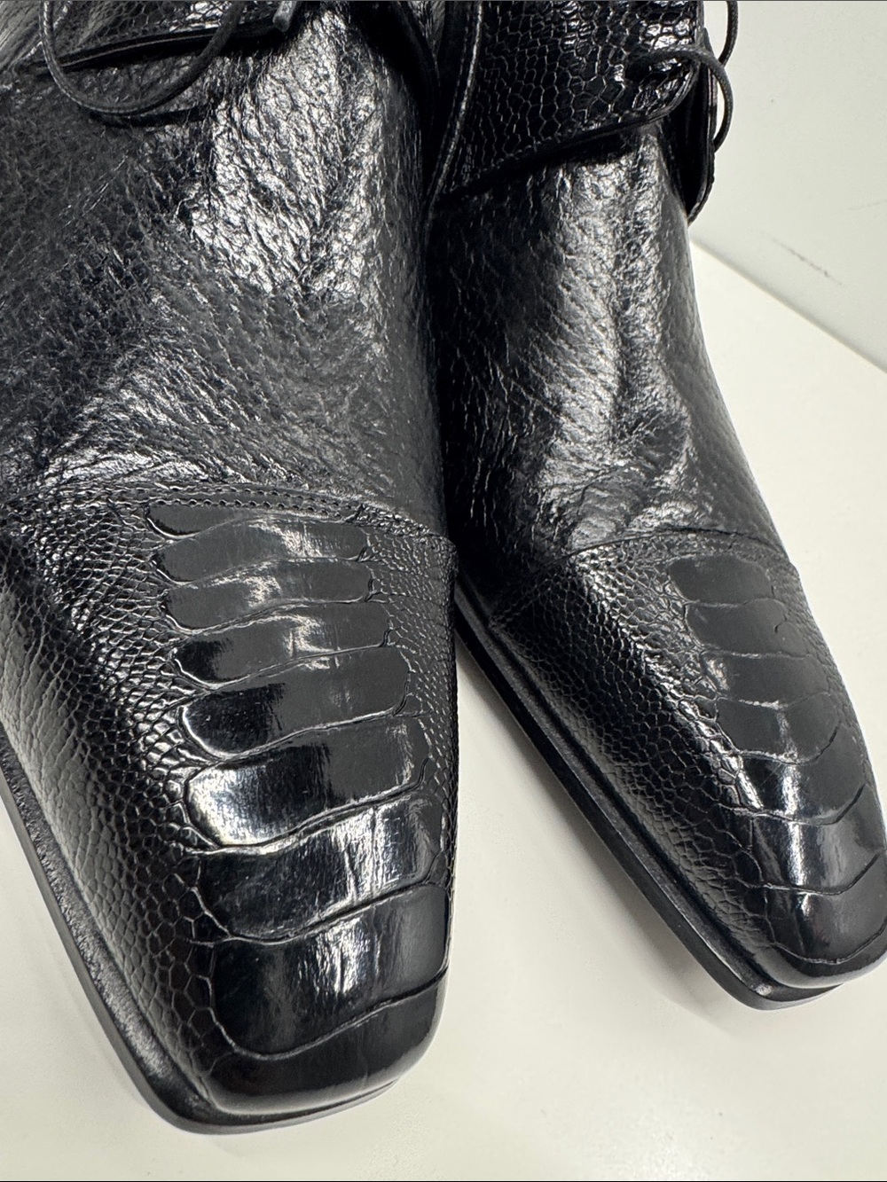 Caporicci Ostrich leg toe cap,
Upper wild boar, peccary size 10 1/2